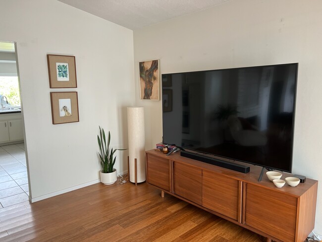 Building Photo - 33151 Marina Vista Dr