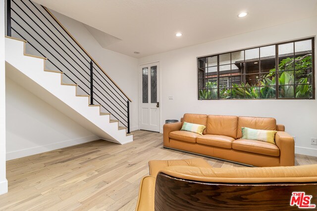 Building Photo - 202 San Vicente Blvd