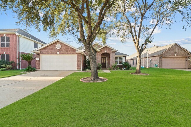 Foto del edificio - 2714 Crestbrook Ct