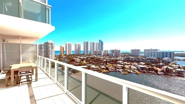 Foto del edificio - 400 Sunny Isles Blvd