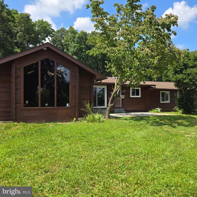 Foto del edificio - 5545 Broadwater Ln