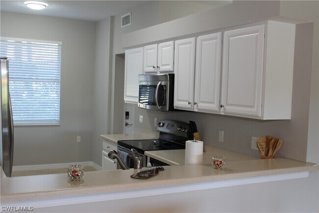 Foto del edificio - 10317 Heritage Bay Blvd