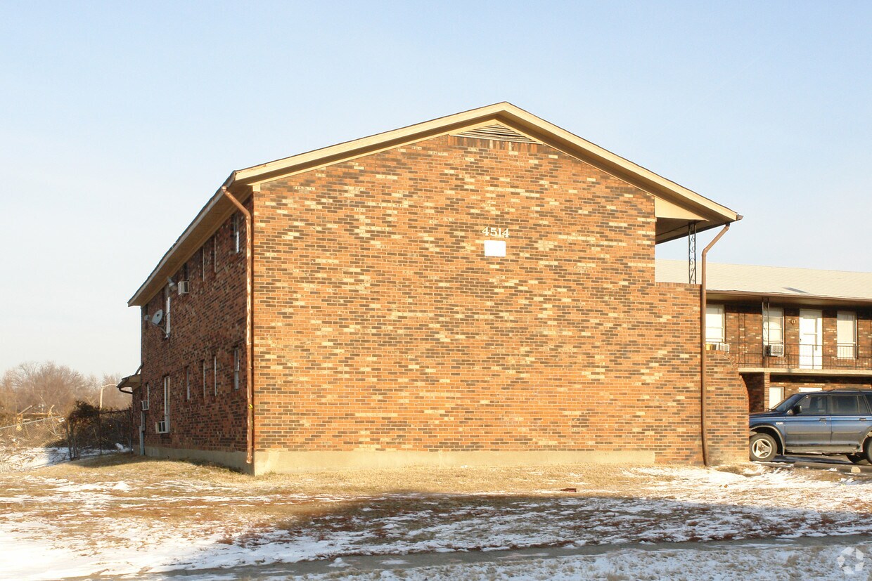 Building Photo - 4514 Broadleaf Dr