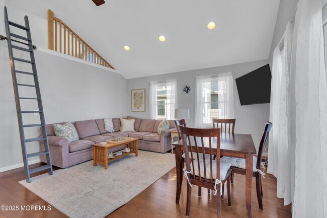 Foto del edificio - 3336 Teal Ln
