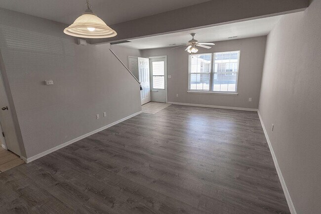 Foto del edificio - 1417 Bodie Dr