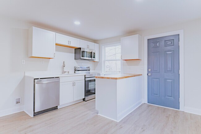 Foto del edificio - 3336 Parker Ln