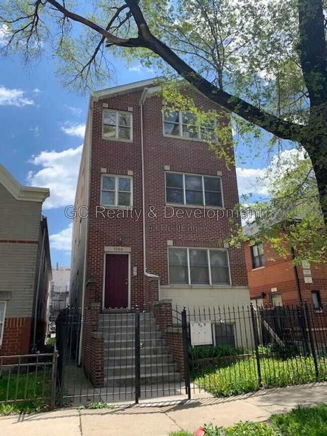 Building Photo - 1505 N Maplewood Ave