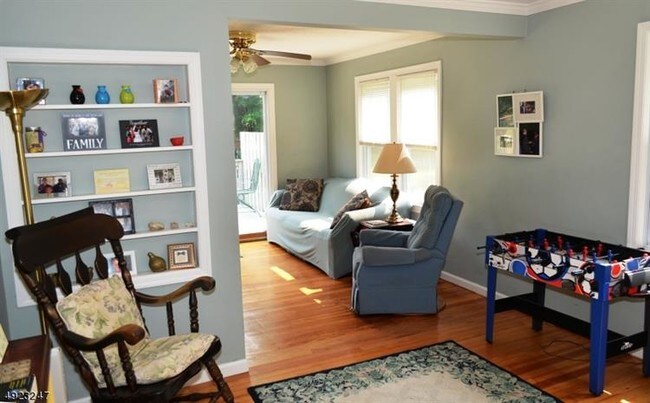 Foto del edificio - 120 Pennsylvania Ave