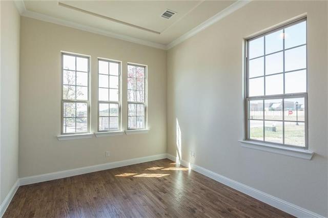 Foto del edificio - 560 Thoroughbred Ave