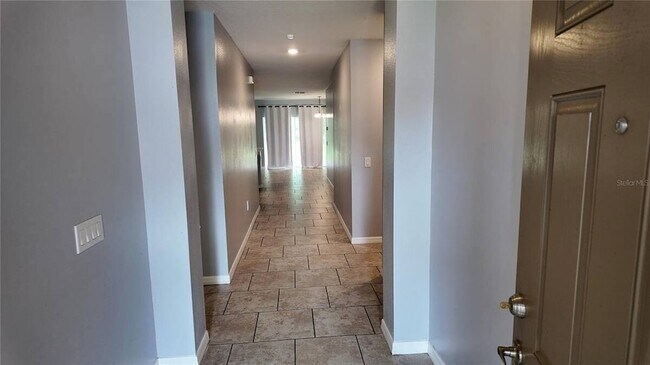 Foto del edificio - 2462 Addison Creek Dr