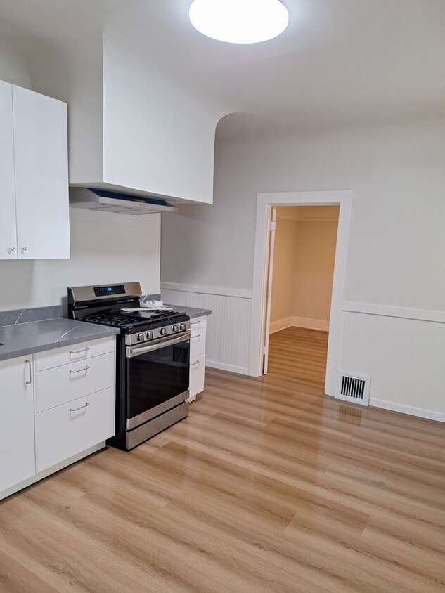 **Incredible 2 Bedroom, 1.5 Bath Home with a Fun Bonus Room!** Don’t miss out on this fantastic o... - **Incredible 2 Bedroom, 1.5 Bath Home with a Fun Bonus Room!** Don’t miss out on this fantastic o...