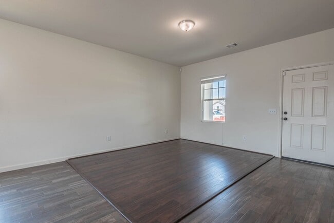 Building Photo - 1012 Blue Beech Ln