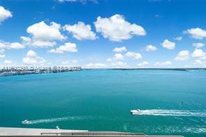 Building Photo - 520 Brickell Key Dr