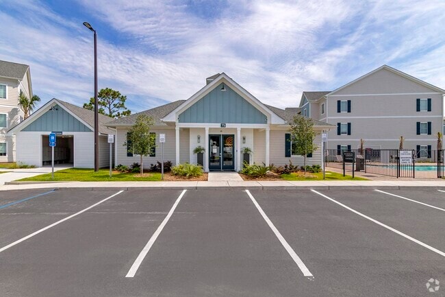 Building Photo - The Pointe Grand Apartment Homes