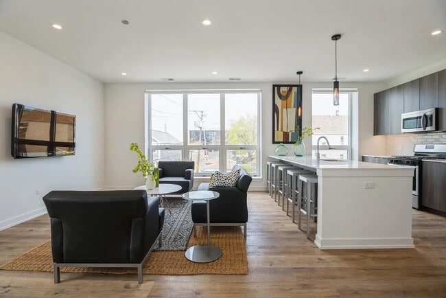 Foto del edificio - 2803 W Henderson St