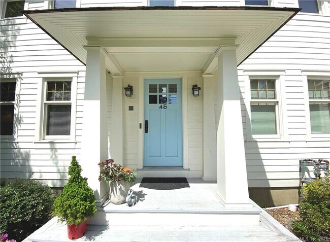 Building Photo - 45 Carter Dr