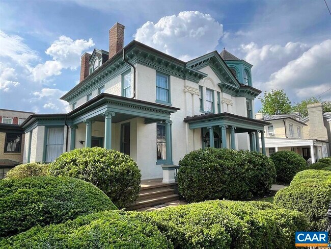 Foto del edificio - 409 W Park Dr