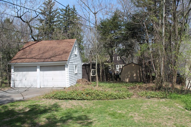 Building Photo - 16225 Glynn Rd