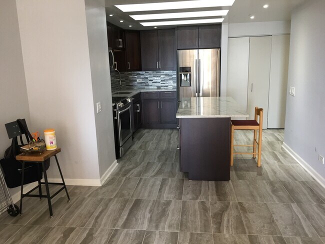 Foto del edificio - 5320 N Sheridan Rd