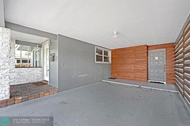 Foto del edificio - 2500 SE 5th St