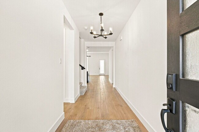 Foto del edificio - 24631 Fluttering Dove Ln