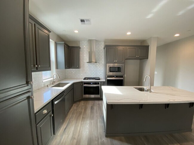 Building Photo - 1354 Calabazas Dr