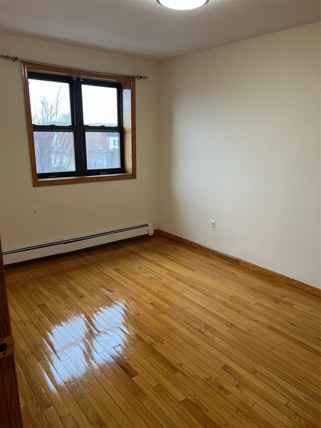 Building Photo - 144-48 28th Ave