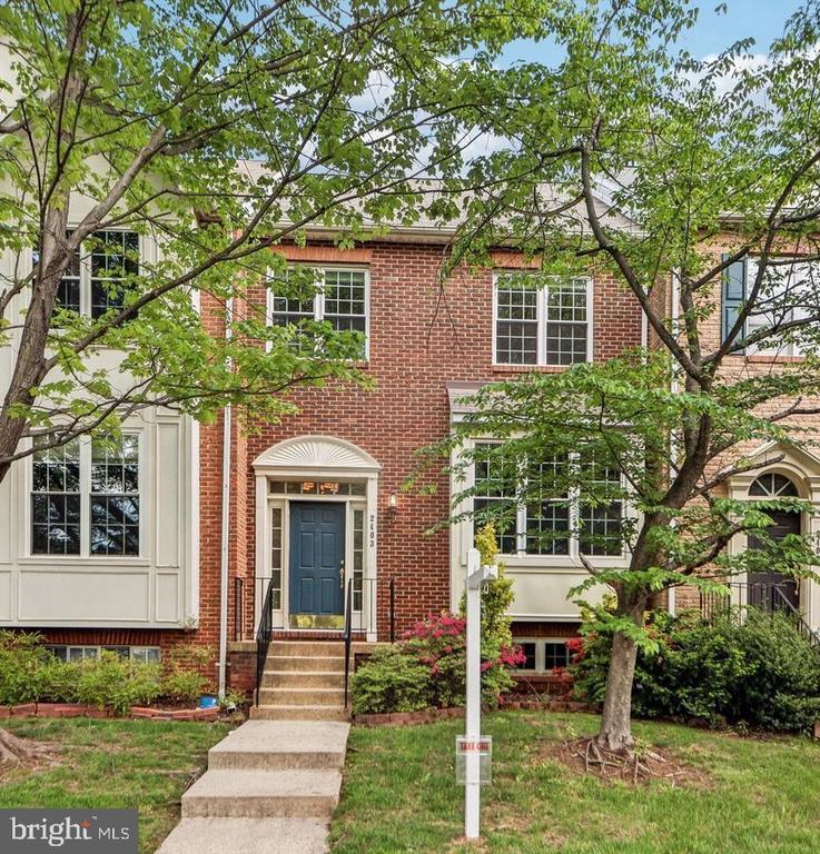 Foto principal - 2403 Fieldcreek Dr