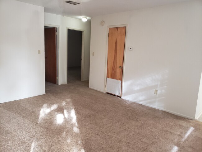 Sala de estar - 25 6th St
