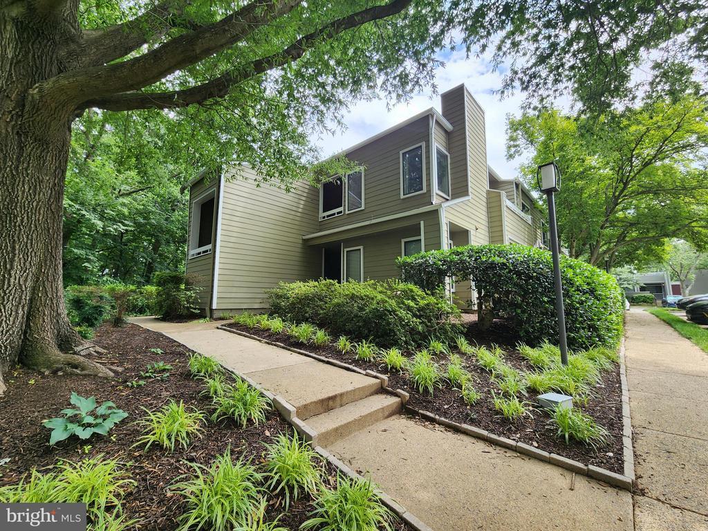 Foto principal - 1948 Villaridge Dr