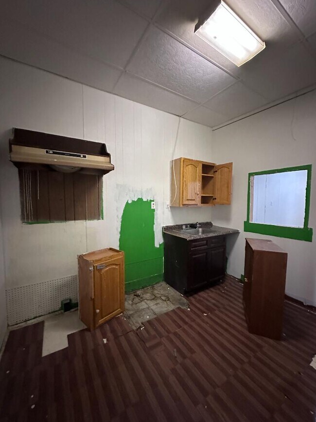 Foto del edificio - 113 W Main St