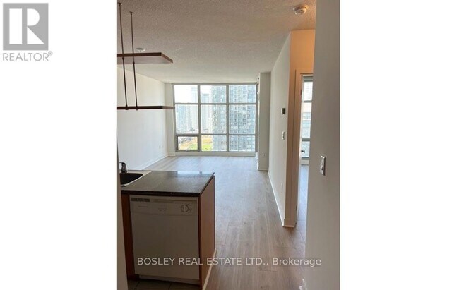 Building Photo - 10-2510 Navy Wharf Ct