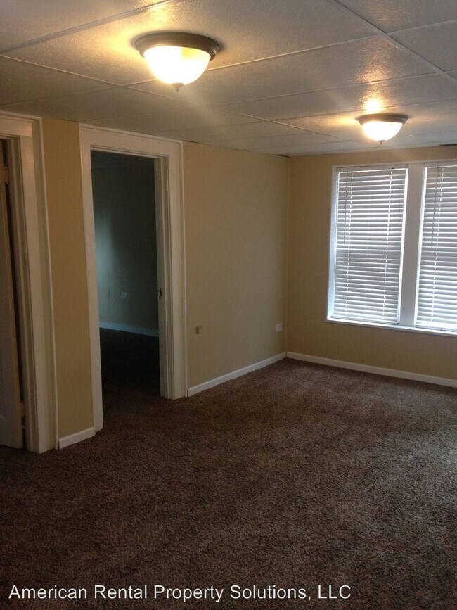 3317 Green St, Steger, IL 60475 Room for Rent in Steger, IL