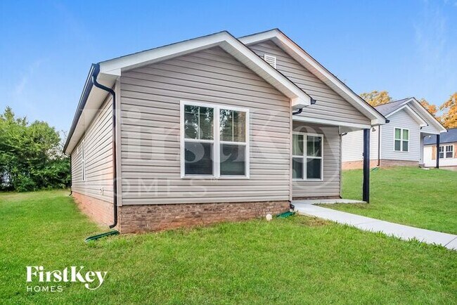 Building Photo - 47 Dulin Dr SW
