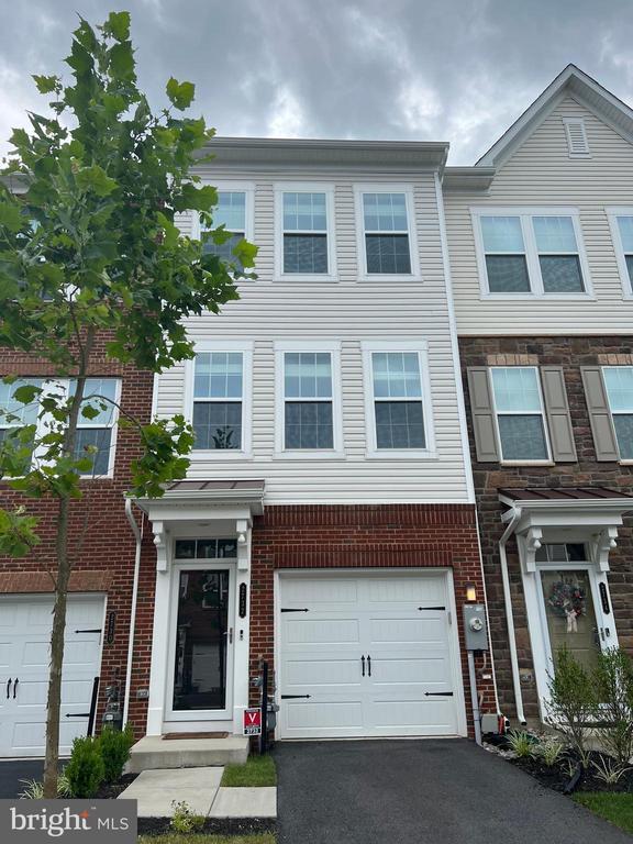 Foto principal - 2732 Wessex Cir