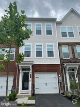 Building Photo - 2732 Wessex Cir
