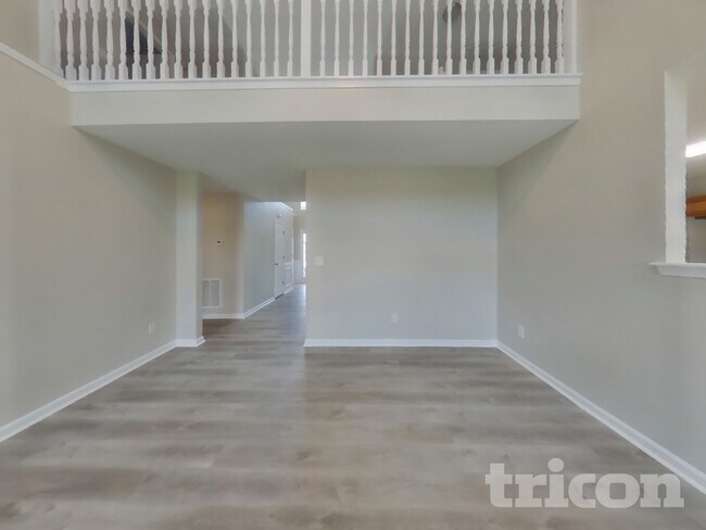 Foto del edificio - 9493 Creekside Rd