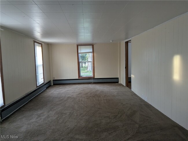 Building Photo - 15401 Madison Rd