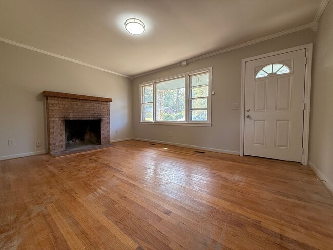 Foto del edificio - 4 Bedroom/2 Bath Home for Rent