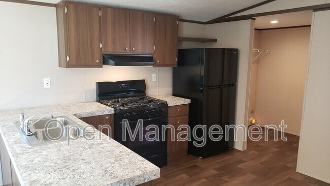 Foto del edificio - 120 Terry Blvd