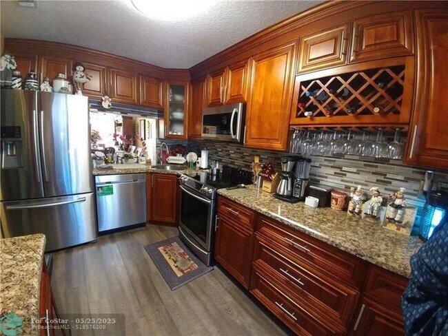 Foto del edificio - 4707 NW 82nd Ave