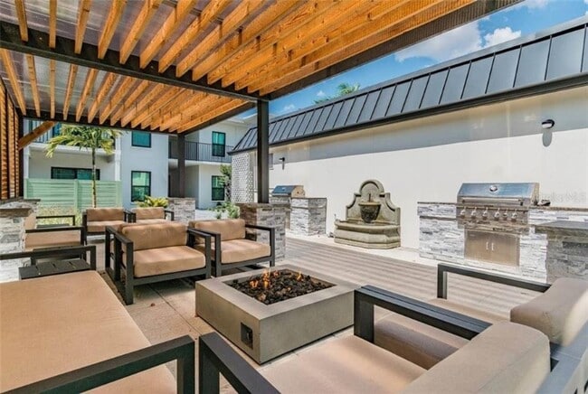 Photo - 115 S Lois Ave Apartment