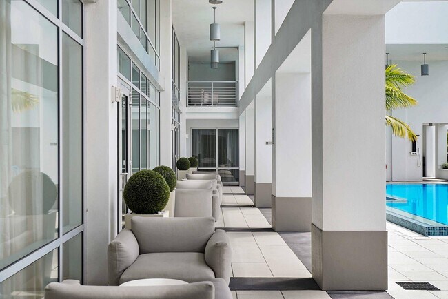 Foto del edificio - 155 E Boca Raton Rd