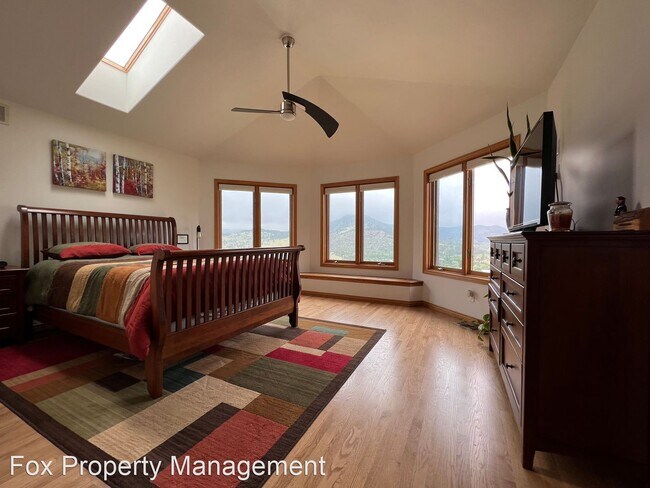 Foto del edificio - 4 br, 3.5 bath House - 816 Mountain View D...