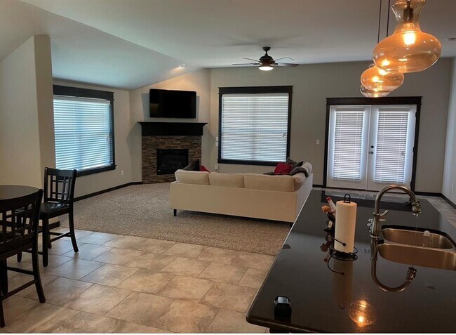 Foto del edificio - 4404 SE 37th St