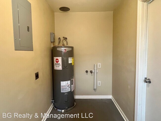 Foto del edificio - 3 br, 1.5 bath House - 107 Eula