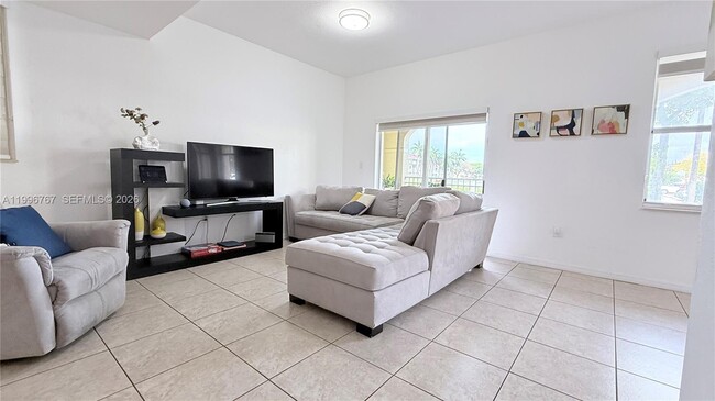 Foto del edificio - 8900 NW 107 Ct