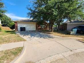 Building Photo - 4888 Ambrosia Dr