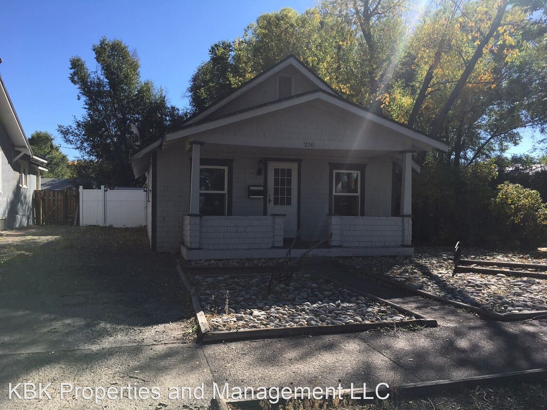 Primary Photo - 2 br, 1 bath House - 210 Alamosa Avenue