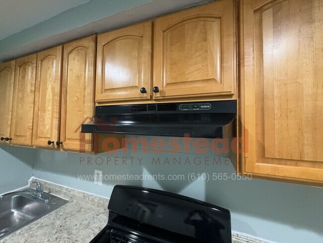 Foto del edificio - 4 Bedroom Home in Darby